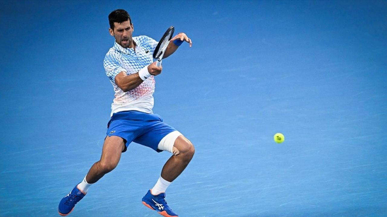 Avustralya Açık'ta Novak Djokovic zorlanmadan yarı finale çıktı