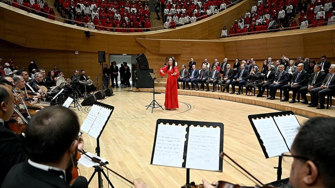 CSO Ada Ankara'da "2023 Öğrenci Türkiye Yüzyılı'nda Türk Müziği Söylüyor" konseri düzenlendi