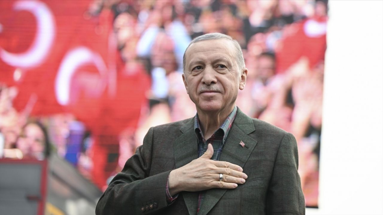 Cumhurbaşkanı Erdoğan'ın haftalık mesaisi sosyal medyadan paylaşıldı