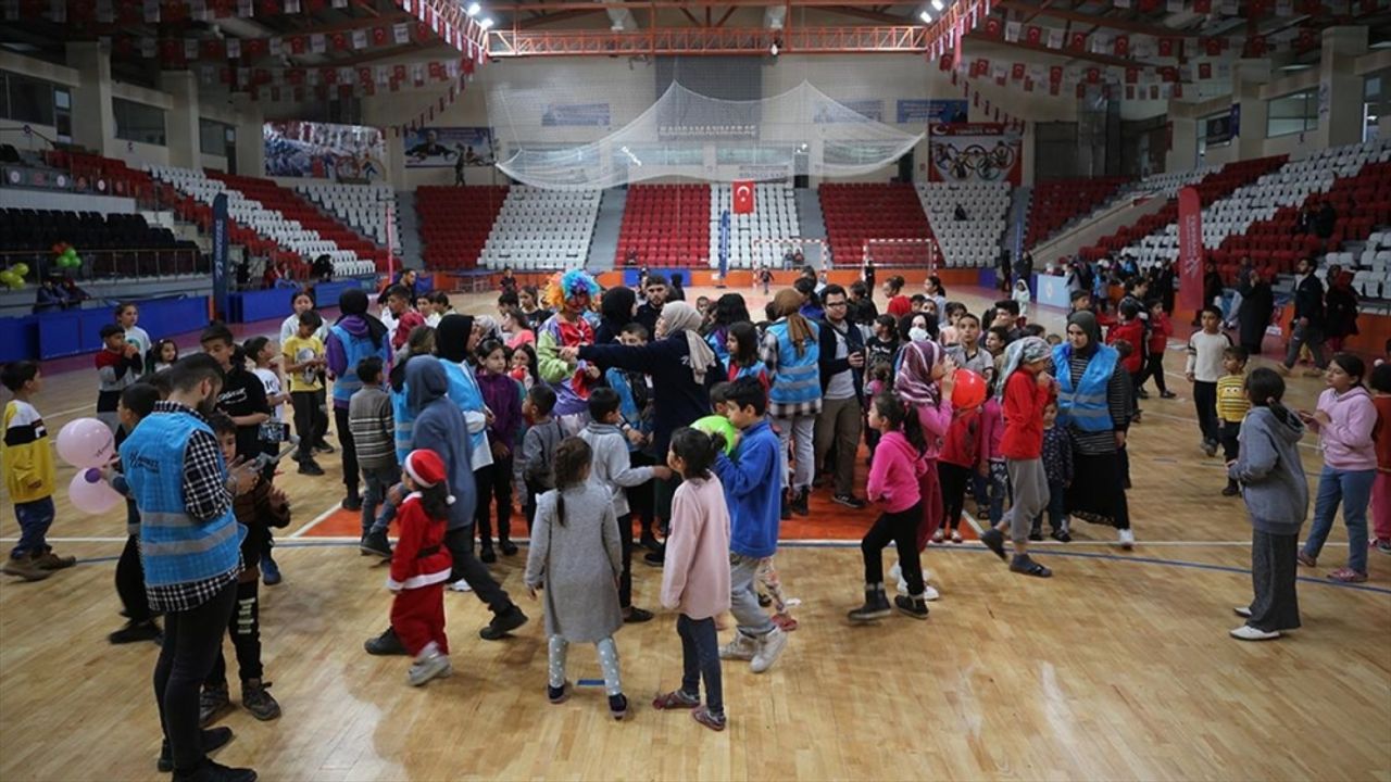 Kahramanmaraşlı depremzede genç ve çocuklar için İyilik Kupası etkinliği