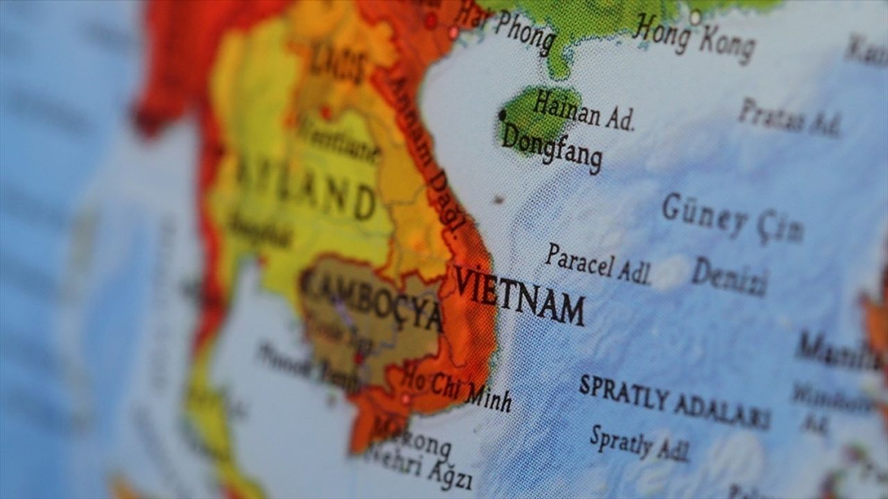 Güney Çin Denizi'nde Çin ile Vietnam arasında petrol sondajı gerginliği