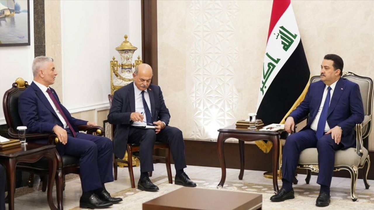 Bakan Bolat, Irak Başbakanı es-Sudani ile görüştü