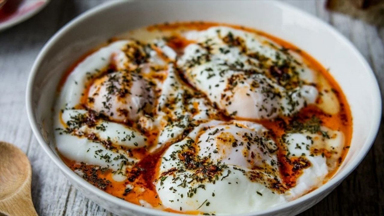İspanyol gazetesi Türk mutfağının "geleneksel ve sağlıklı yemeği" çılbırı tanıttı