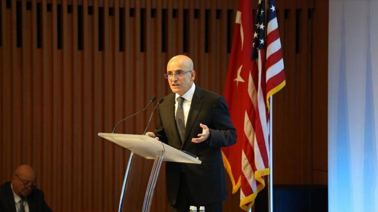 Bakan Şimşek, ABD'de yatırımcılara Türkiye'nin ekonomik görünümünü ve hedeflerini anlattı