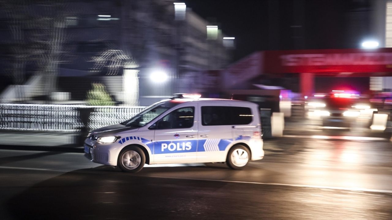 İstanbul'daki dolandırıcılık soruşturmasında 40 şüphelinin yakalanması için operasyon düzenlendi