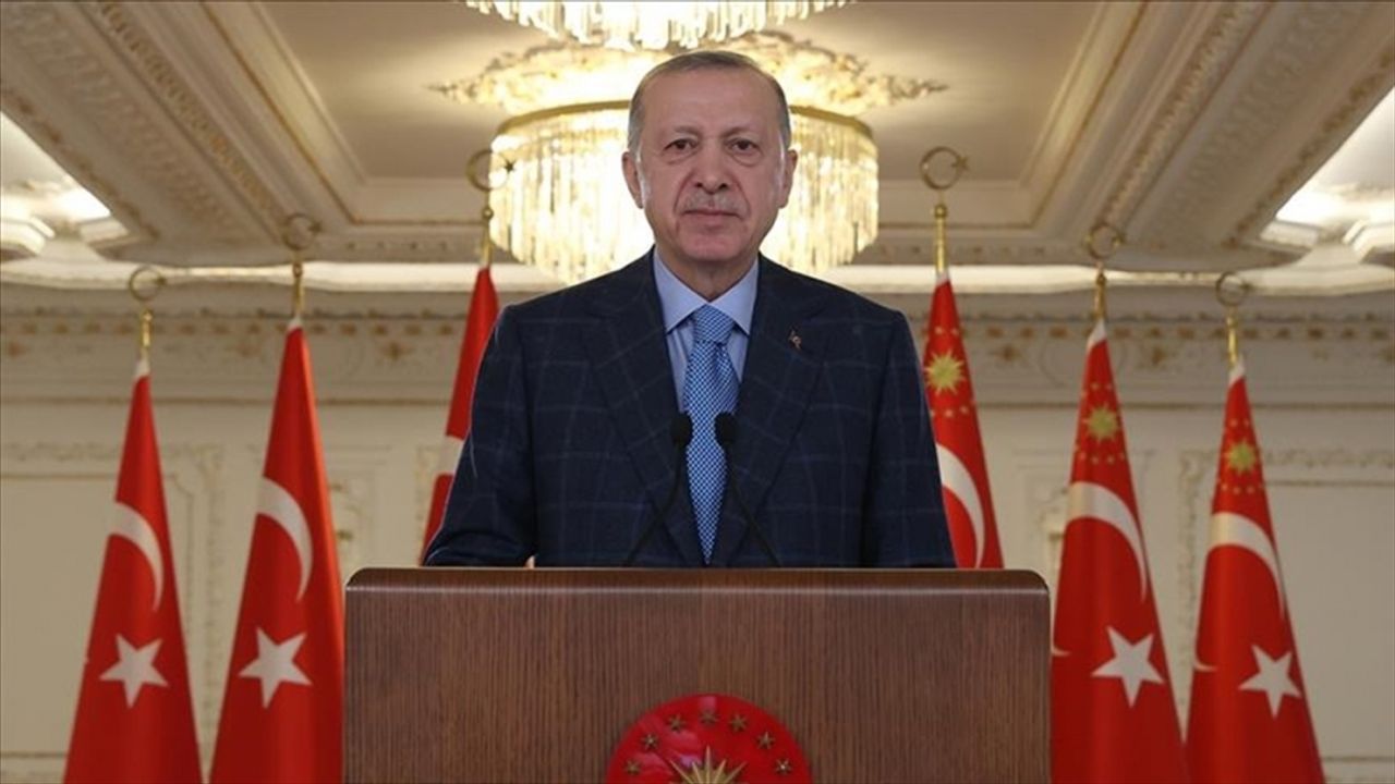 Cumhurbaşkanı Erdoğan Azerbaycan'ın Karabağ zaferini tebrik etti
