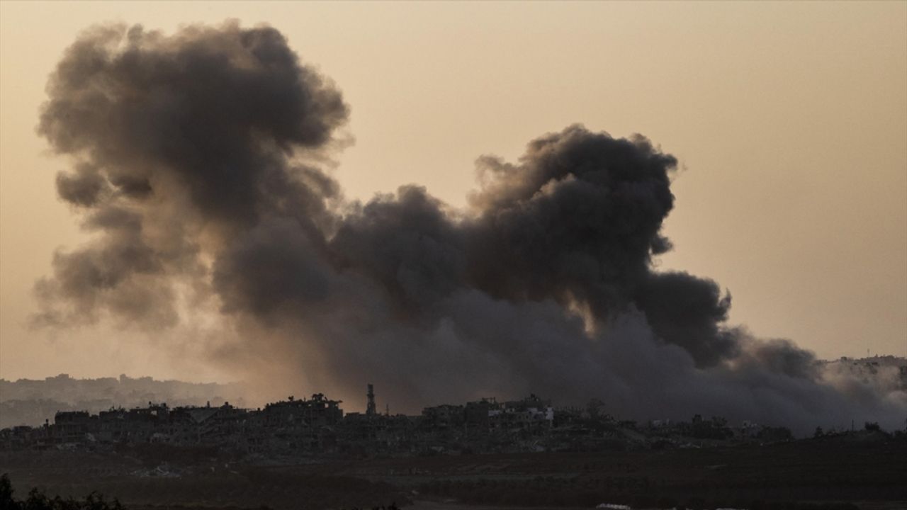 İsrail Gazze'de yine sivil yerleşim alanlarını bombaladı: Çok sayıda ölü ve yaralı var