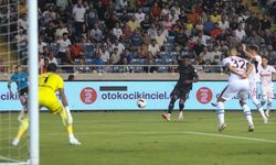 Hatayspor geriye düştüğü maçta Trabzonspor'u 3-2 yendi